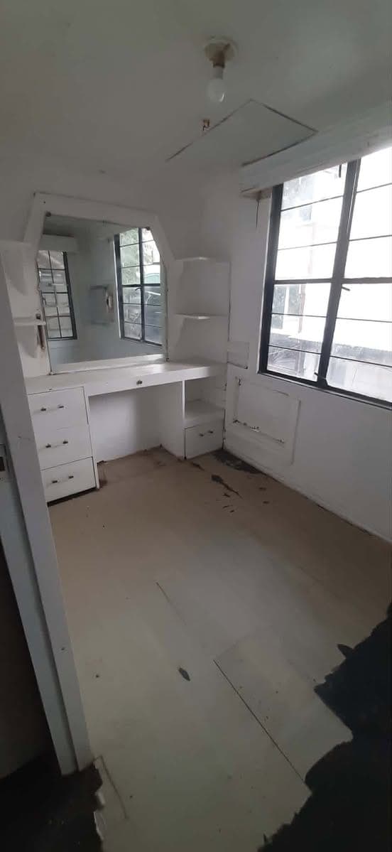 # **Room for Rent (Ladies or Couples only)** - photo 2