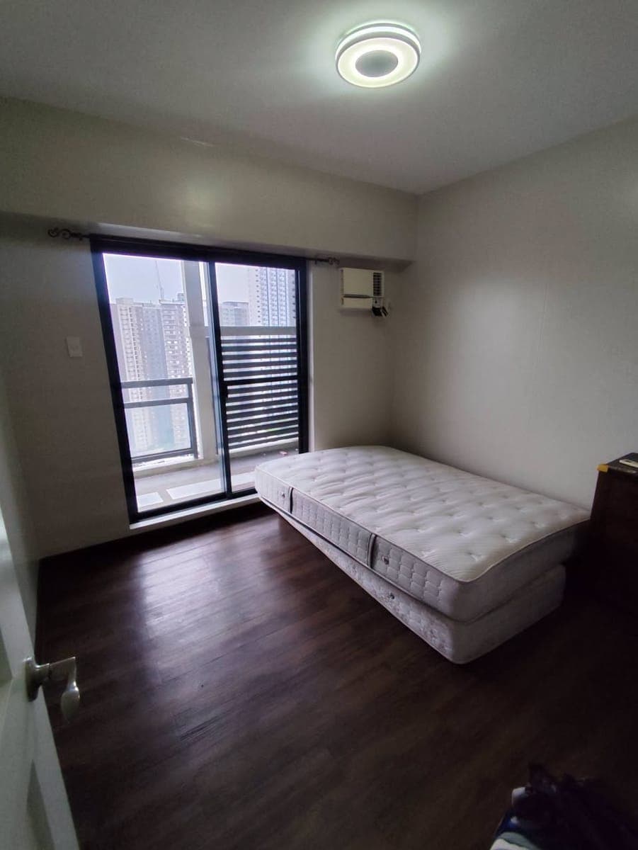 3Br Flair tower Greenfield Mandaluyong near MRT Boni Edsa - photo 2