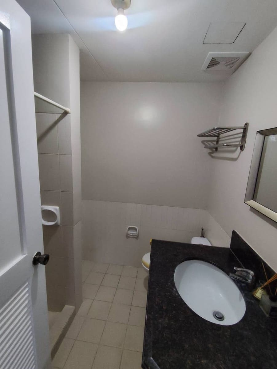 3Br Flair tower Greenfield Mandaluyong near MRT Boni Edsa - photo 3