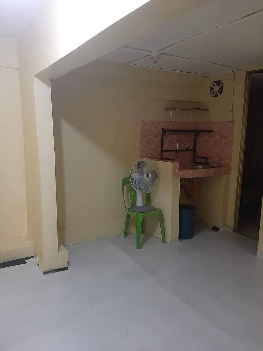 Room for Rent - photo 5