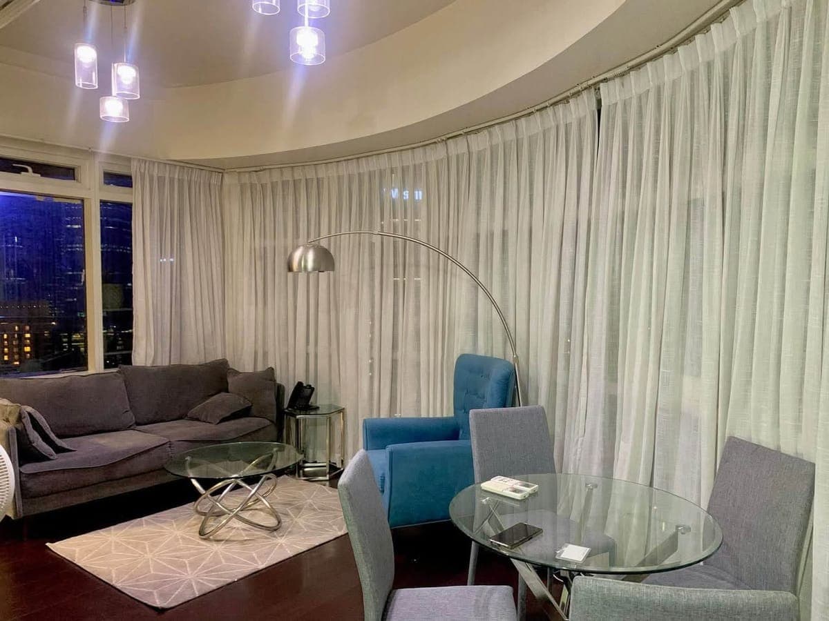 1BR WITH BALCONY FOR RENT! - photo 1