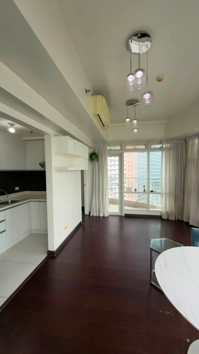1BR WITH BALCONY FOR RENT! - photo 5