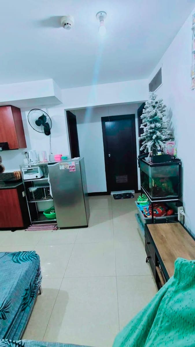 AVAILABLE FEMALE CONDO SHARING-BEDSPACER - photo 3