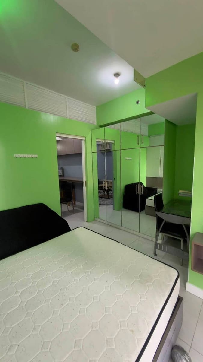 PREMIUM STUDIO- CONVERTED TO 1BR FOR RENT! - photo 1