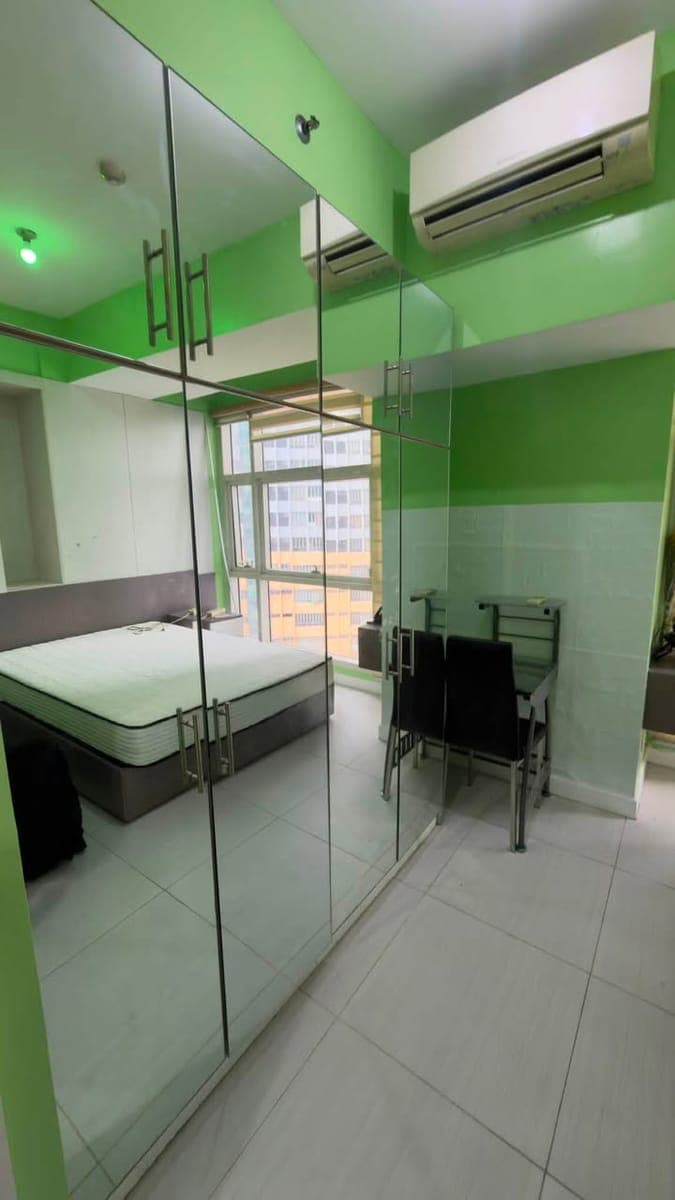 PREMIUM STUDIO- CONVERTED TO 1BR FOR RENT! - photo 3