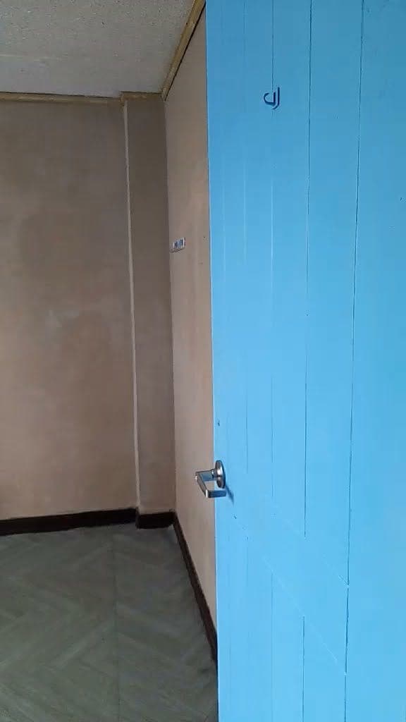 ROOM FOR RENT - photo 2