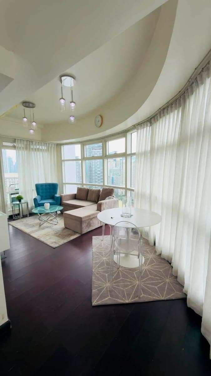 1BR WITH BALCONY FOR RENT! - photo 3