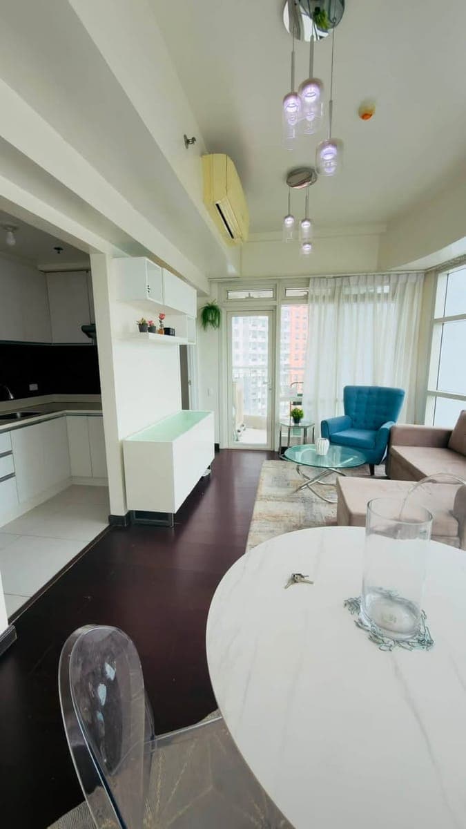 1BR WITH BALCONY FOR RENT! - photo 5