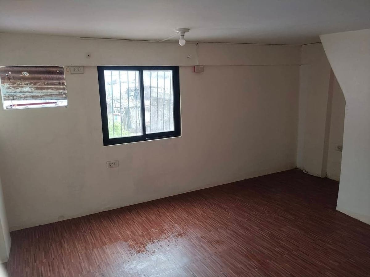 P10,000/month - photo 5