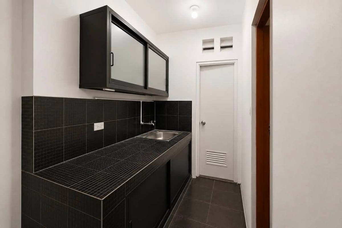 🏡 1BR Apartment for Rent - photo 3
