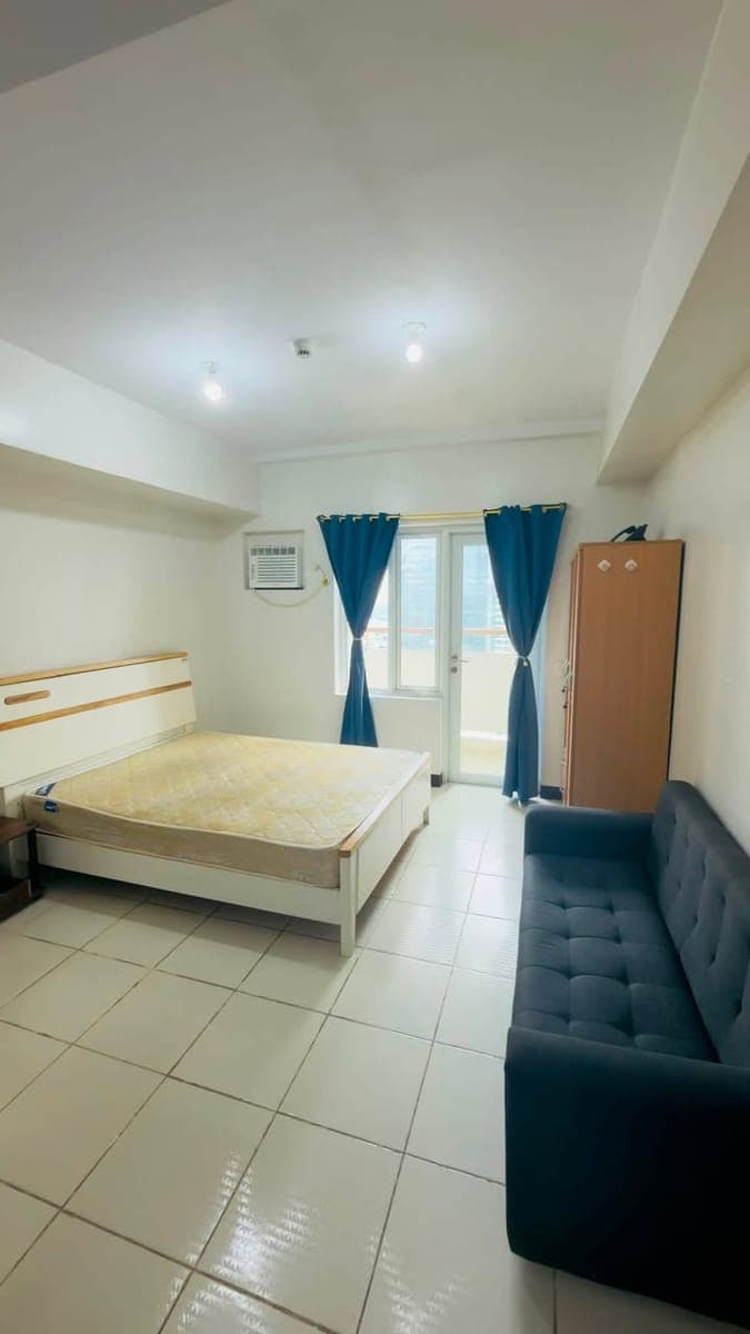 STUDIO WITH BALCONY FOR RENT! - photo 4