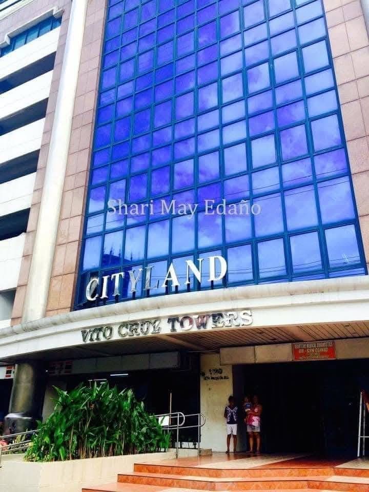 CITY LAND VITO CRUZ TOWER 1 - photo 1