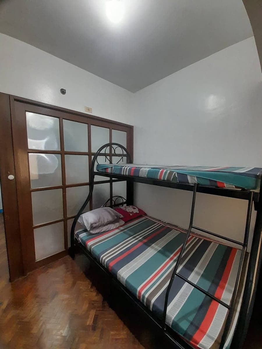 CITY LAND VITO CRUZ TOWER 1 - photo 2