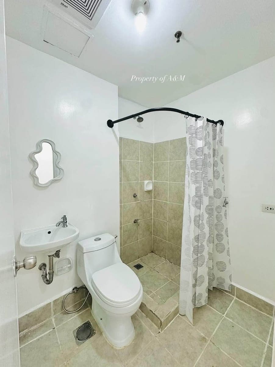 STUDIO UNIT CONDO FOR RENT - photo 3