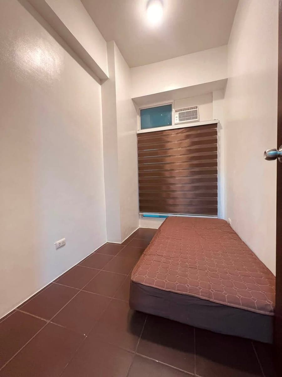 2 bedroom Condo for Rent - photo 2