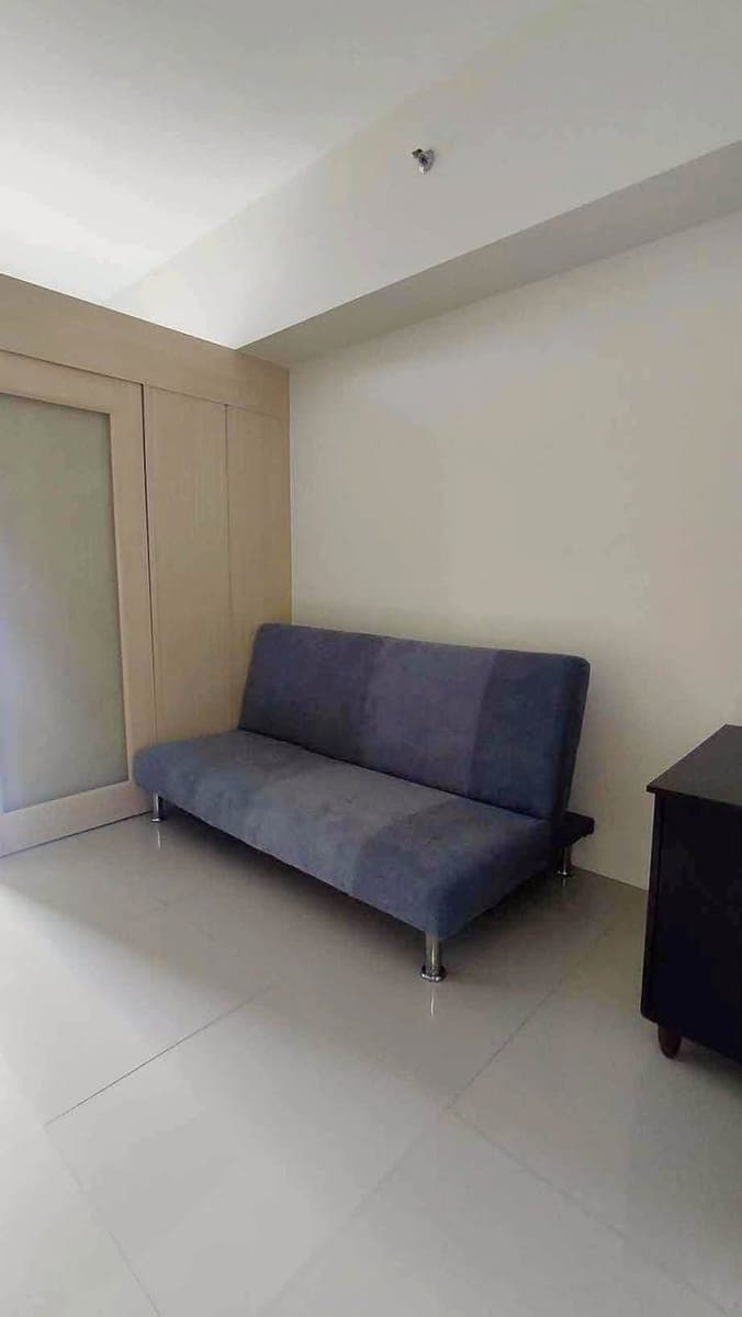 𝐅𝐎𝐑 𝐑𝐄𝐍𝐓: Furnished 1 Bedroom with Balcony SMDC Light Mandaluyong - photo 2