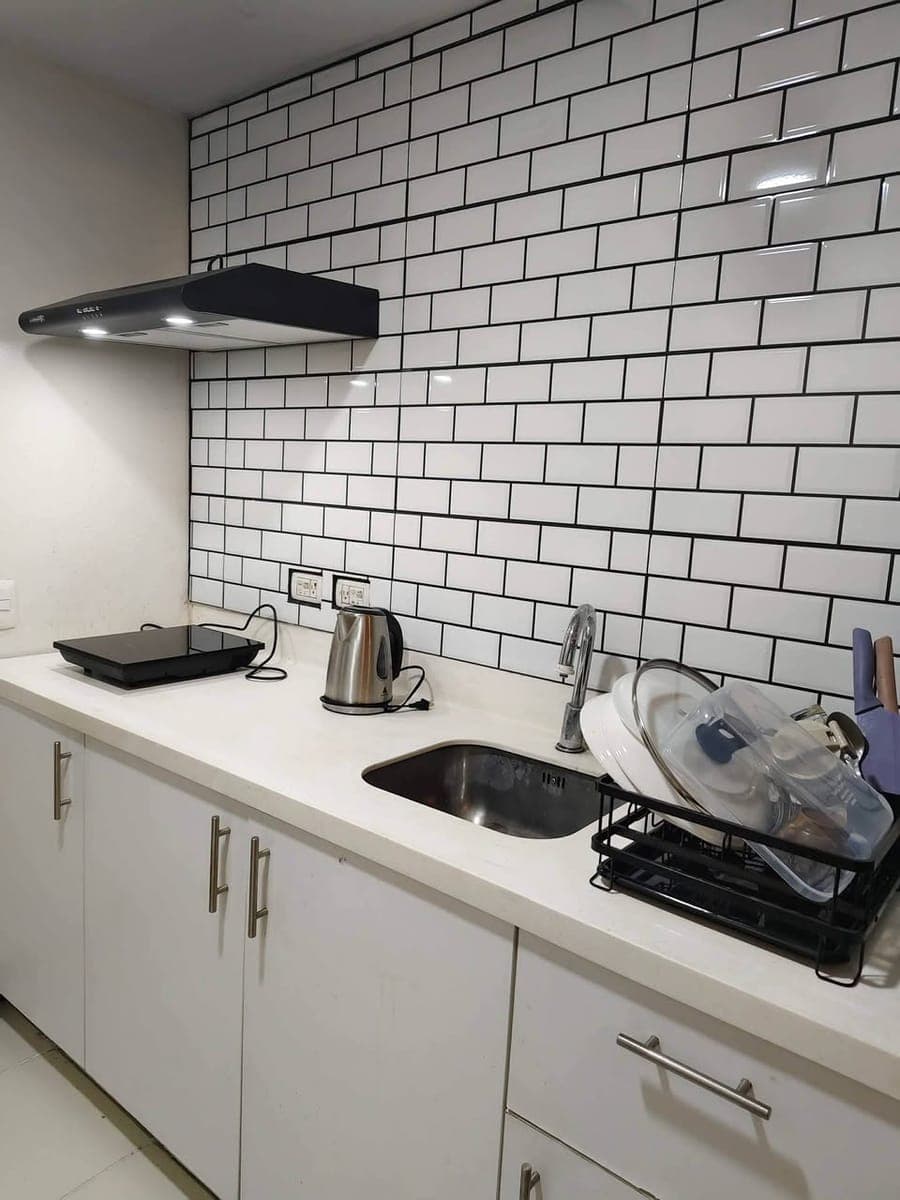 🛏️ MANDALUYONG SHAW BLVD. STUDIO UNIT FOR RENT (FURNISHED) - photo 2