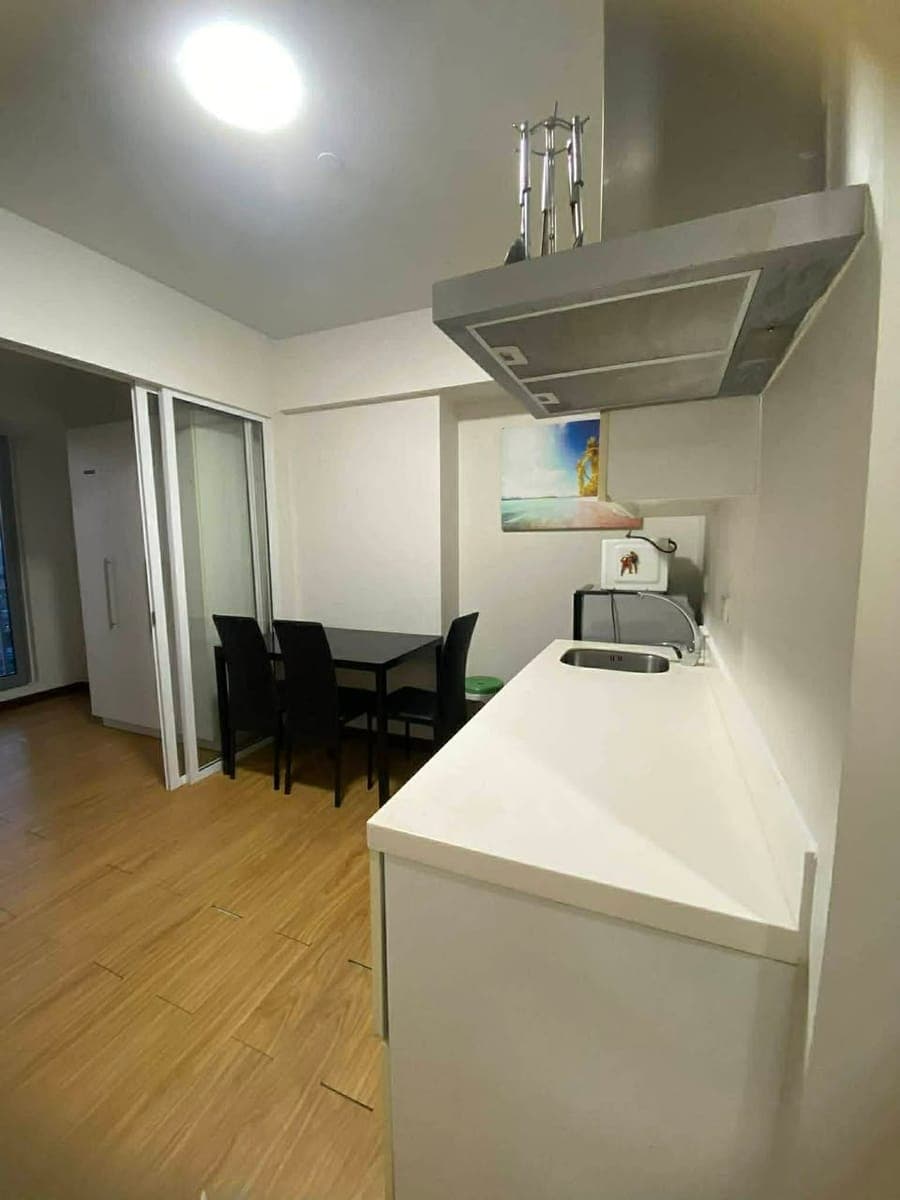 1BR fully furnished - photo 1