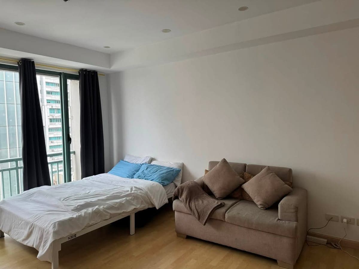 🏙️ FOR RENT — Furnished Studio | SOHO Central, Greenfield District, Mandaluyong - photo 2