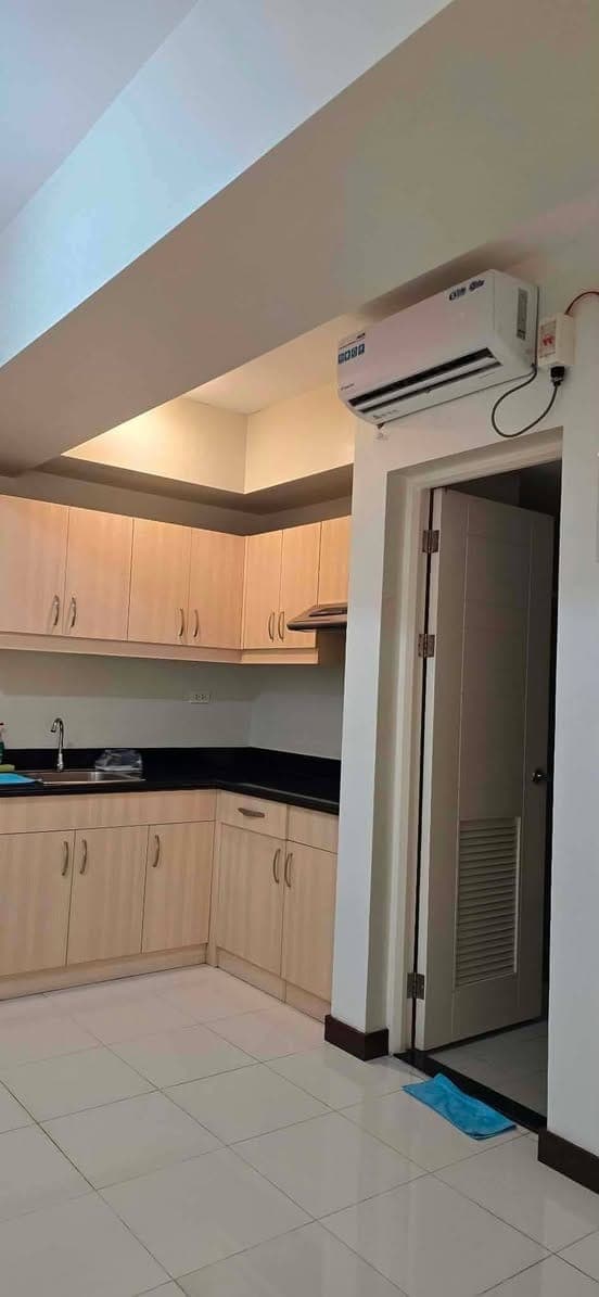 1br Sheridan for rent - photo 4