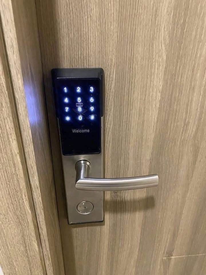 22K‼️22K‼️22K only‼️ FAME CORNER END UNIT‼️CITY VIEW‼️Smart digital Lock - photo 1