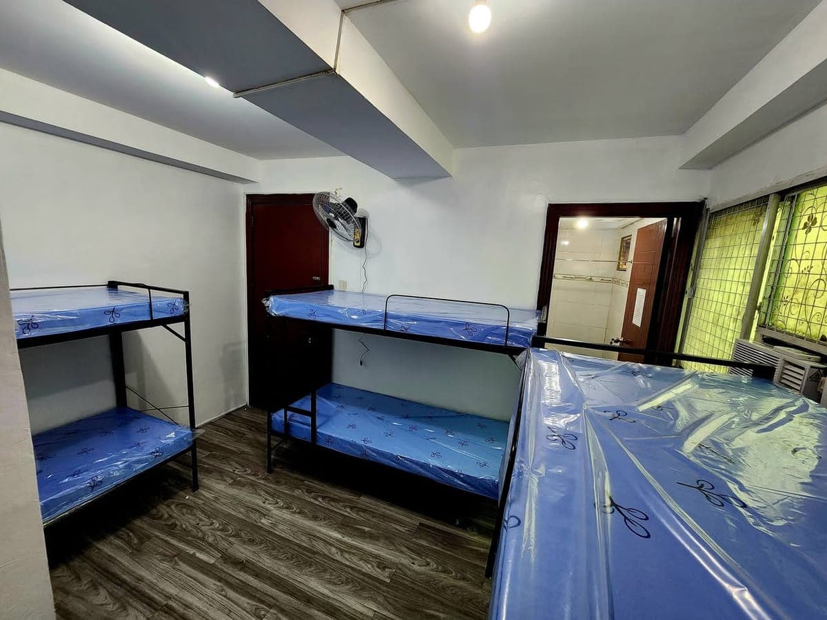 Aircon Male Bedspace in JRU Mandaluyong. PM if interested. - photo 2