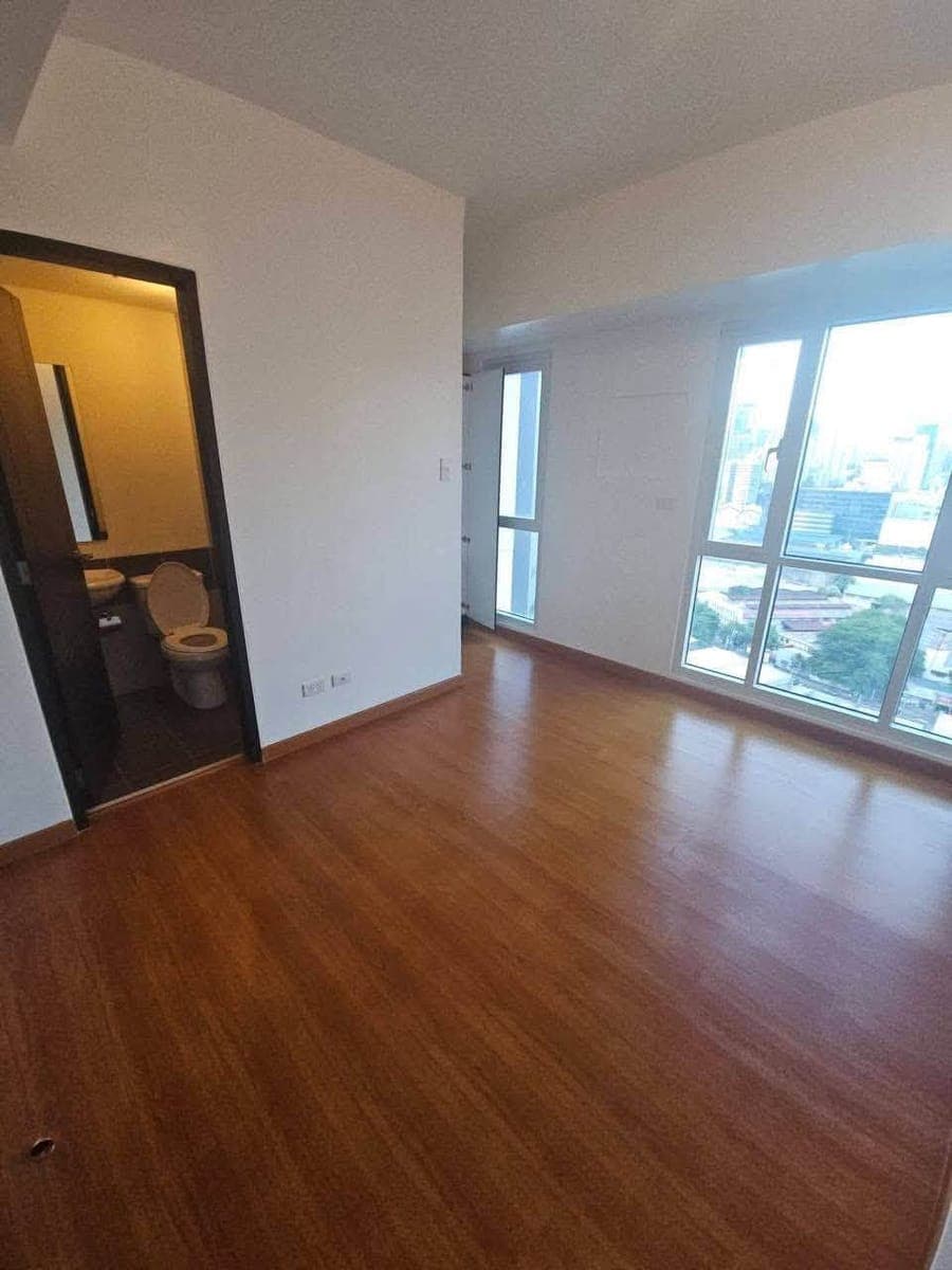 2  BEDROOM UNIT FOR RENT NEAR MRT BONI - photo 4