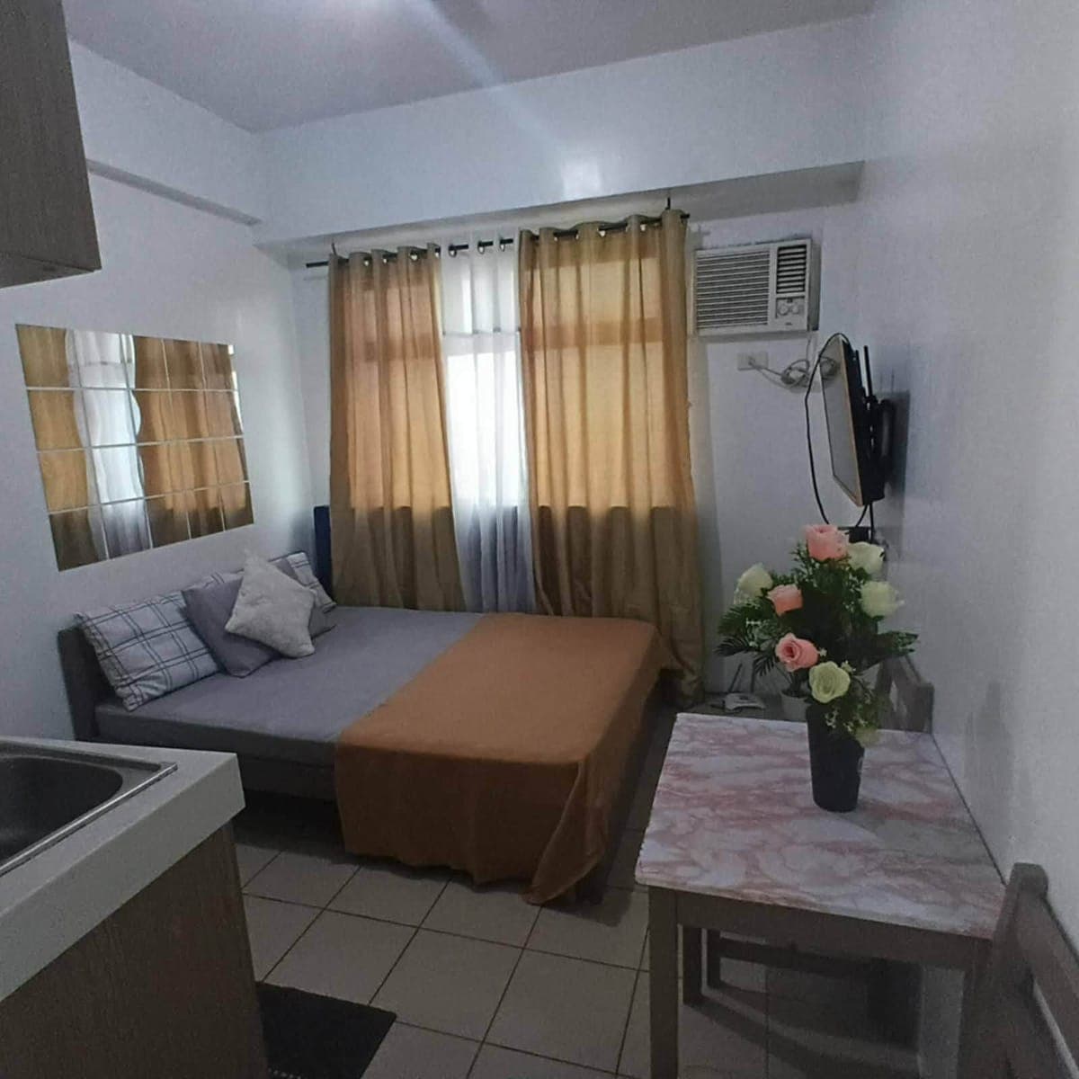 📍 CONDO UNIT FOR LEASE - photo 2