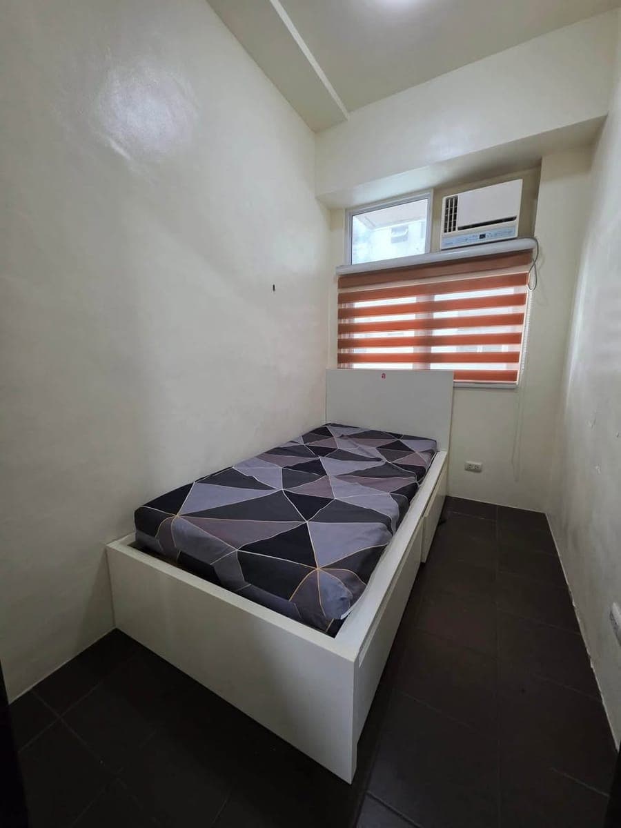 FOR RENT Condo: Pioneer Woodlands - photo 3