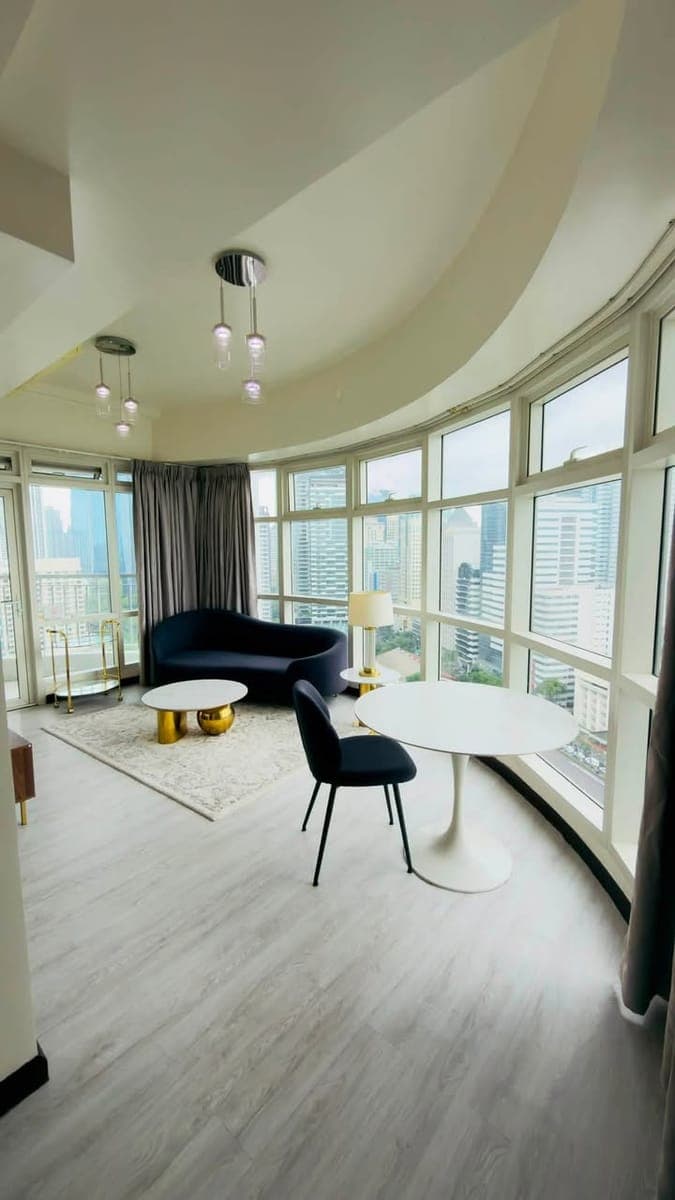 1BR WITH BALCONY FOR RENT! - photo 5
