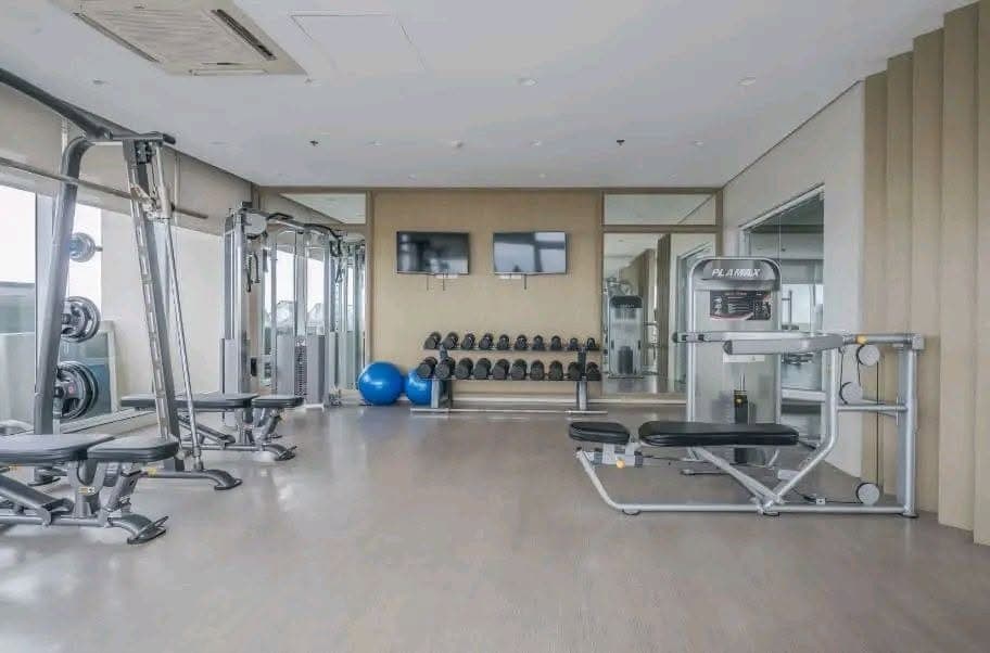 CONDO FOR RENT/ BARE UNIT 1 BEDROOM - photo 4