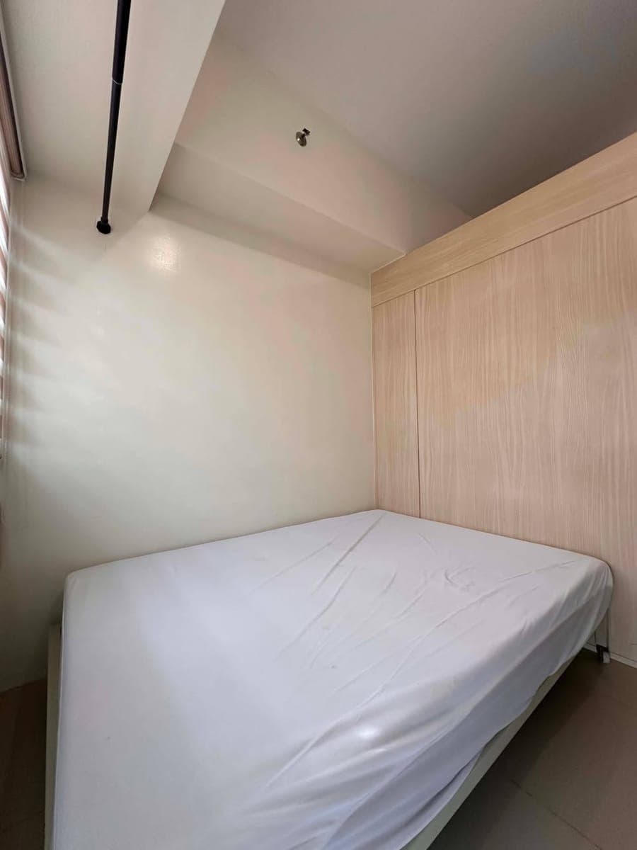 𝐅𝐎𝐑 𝐑𝐄𝐍𝐓: Furnished 1 Bedroom with Balcony SMDC Light Mandaluyong - photo 1