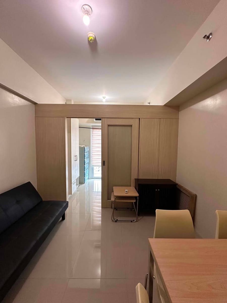 𝐅𝐎𝐑 𝐑𝐄𝐍𝐓: Furnished 1 Bedroom with Balcony SMDC Light Mandaluyong - photo 5