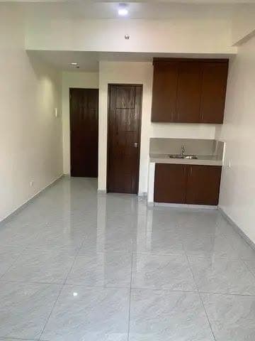 🚨 STUDIO UNITS FOR RENT IN MANDALUYONG CITY - photo 3