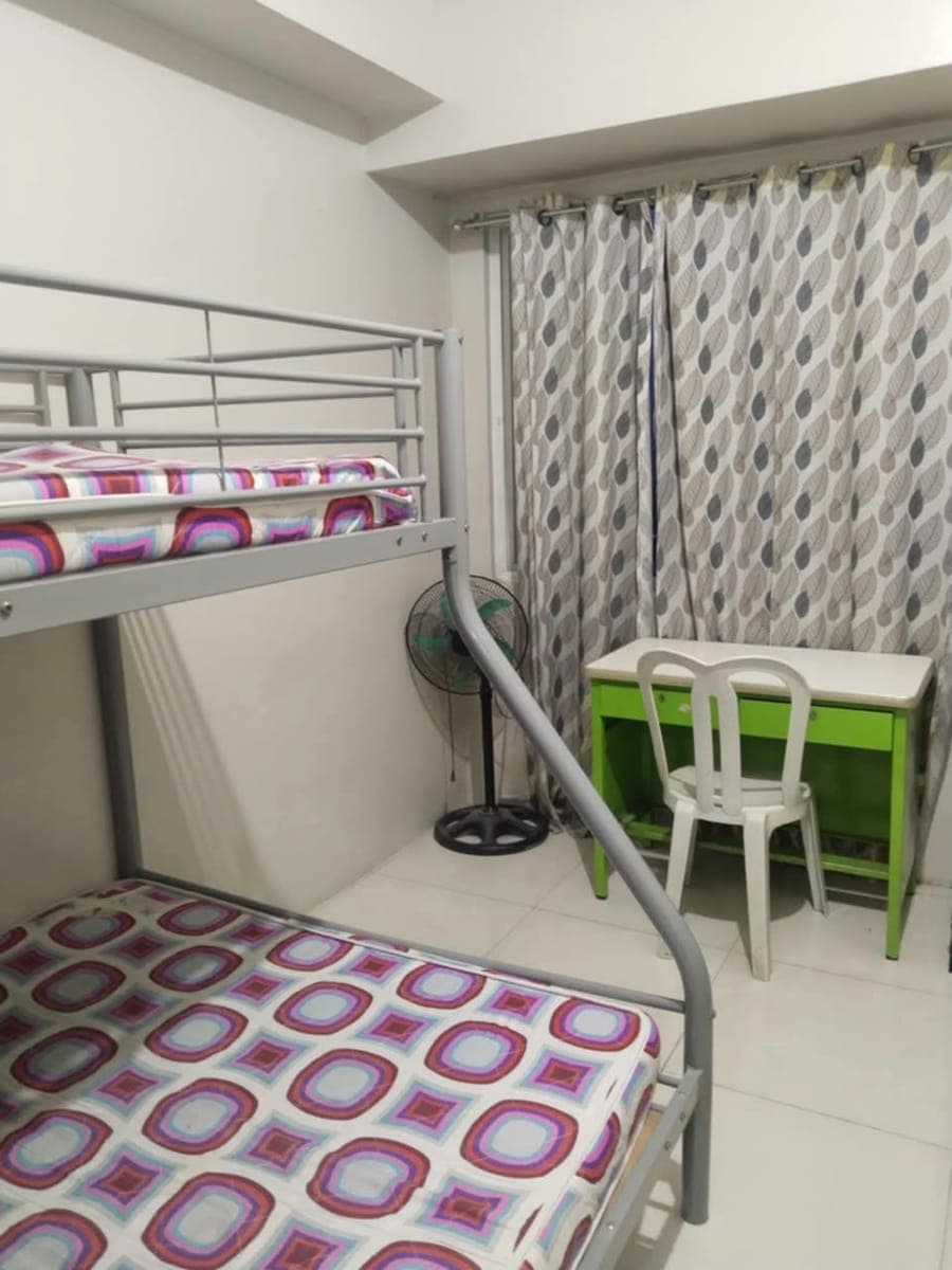 RUSH CONDO UNIT FOR RENT - photo 2