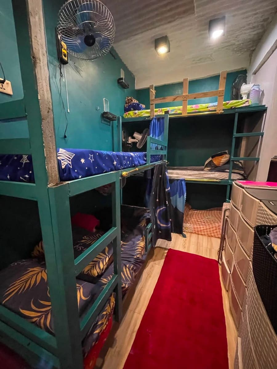 Female Bedspace Available - photo 2