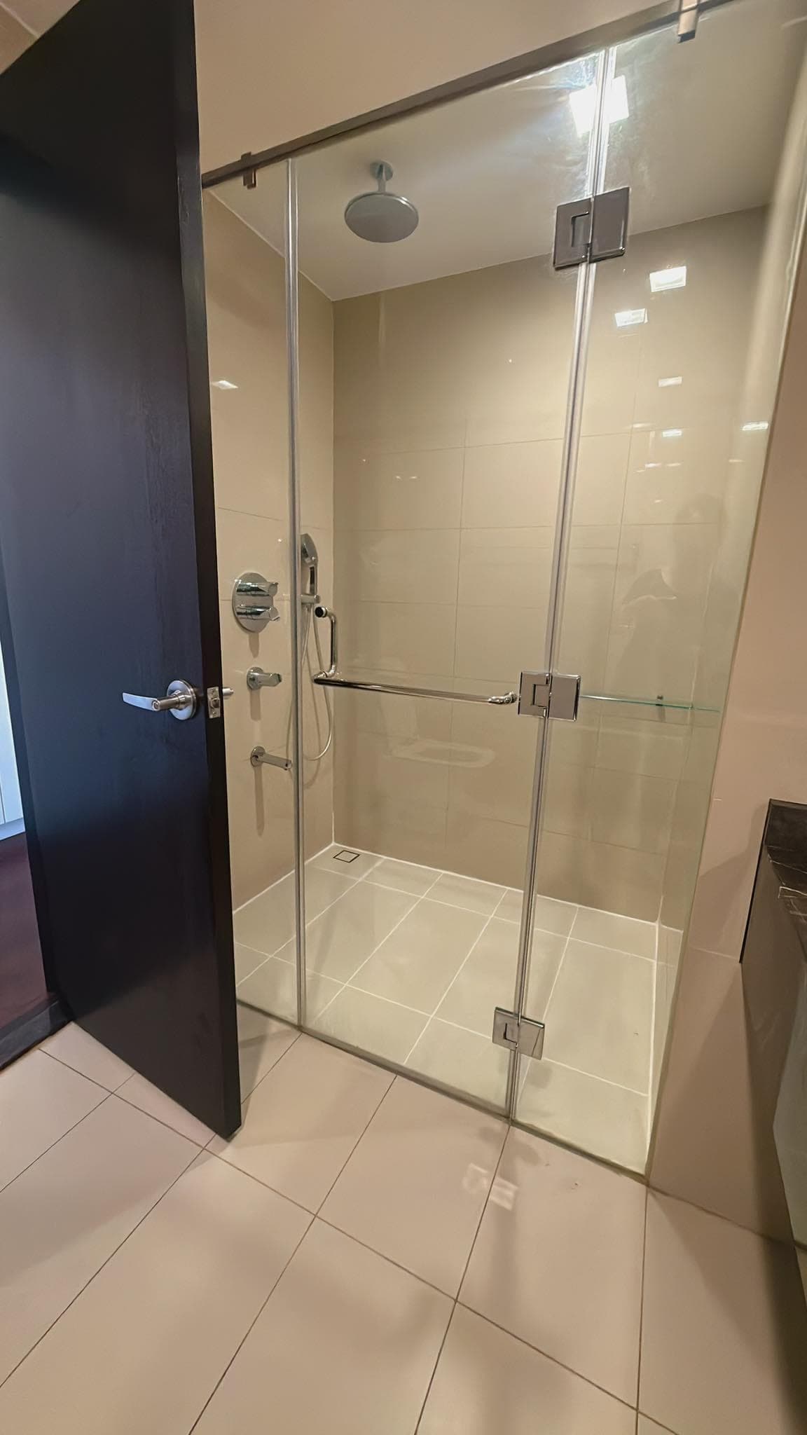 FOR LEASE – East Gallery Place, BGC - photo 16