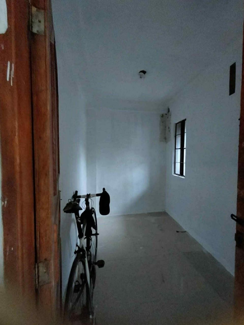 9k monthly one month advance one month deposit. Tagle compound location back of seaoil gas station p... - photo 2