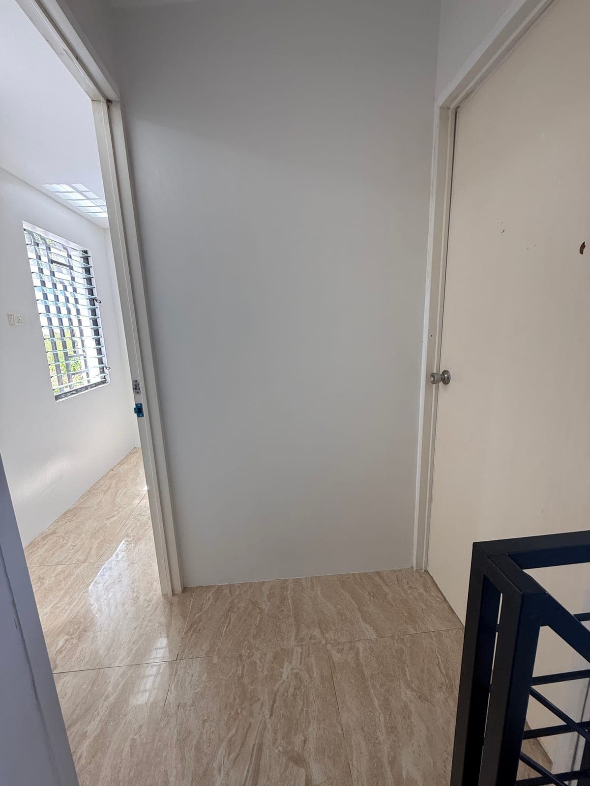 PLEASE READ THE DETAILS BELOW - photo 1