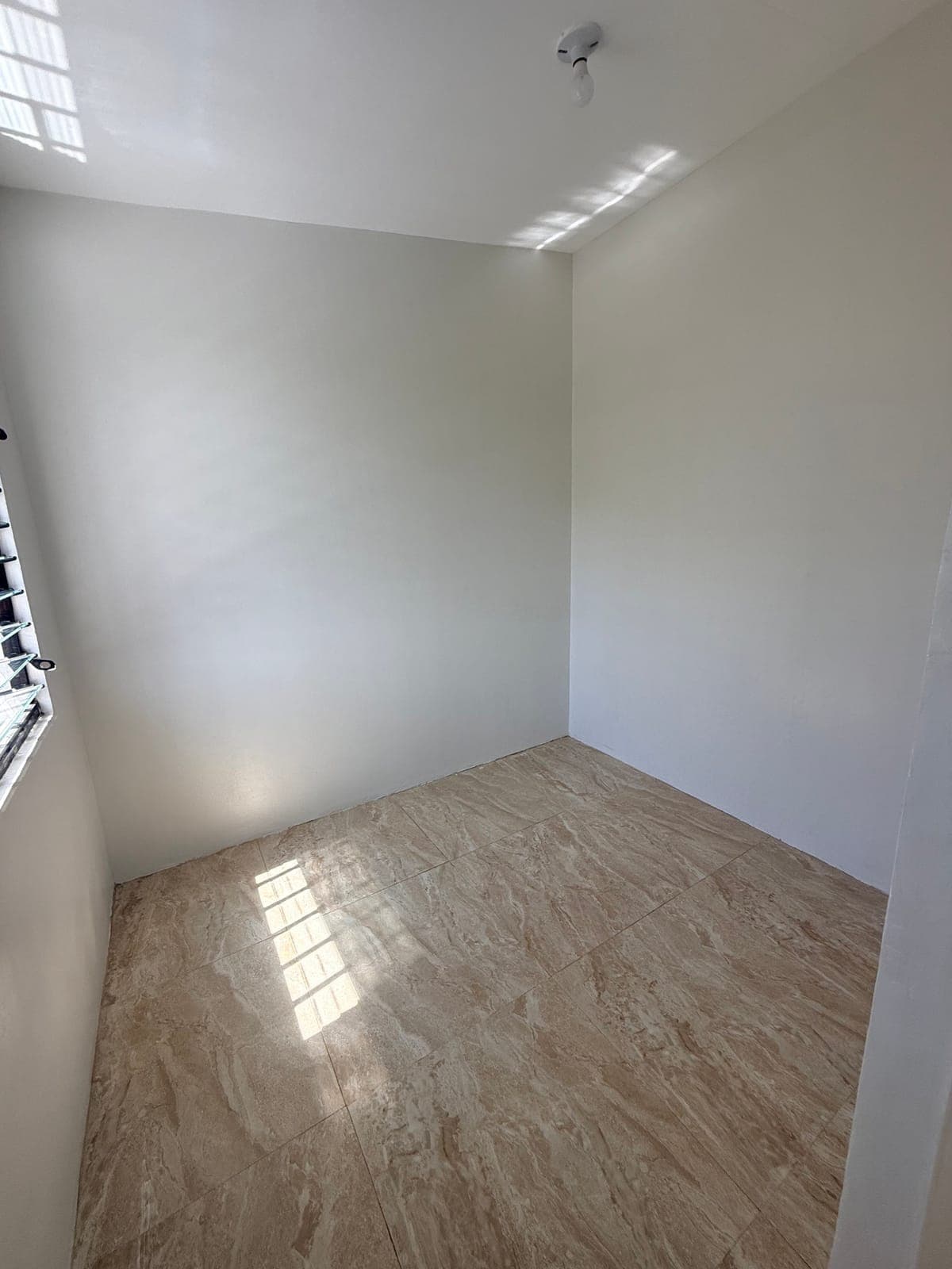 PLEASE READ THE DETAILS BELOW - photo 4