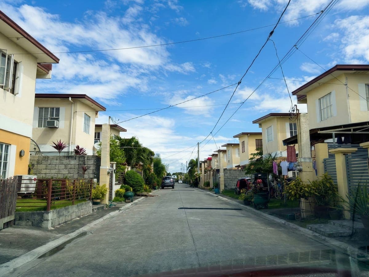 HOUSE FOR RENT: Lancaster Village 1 Imus Cavite near CAVITEX to Makati. - photo 13