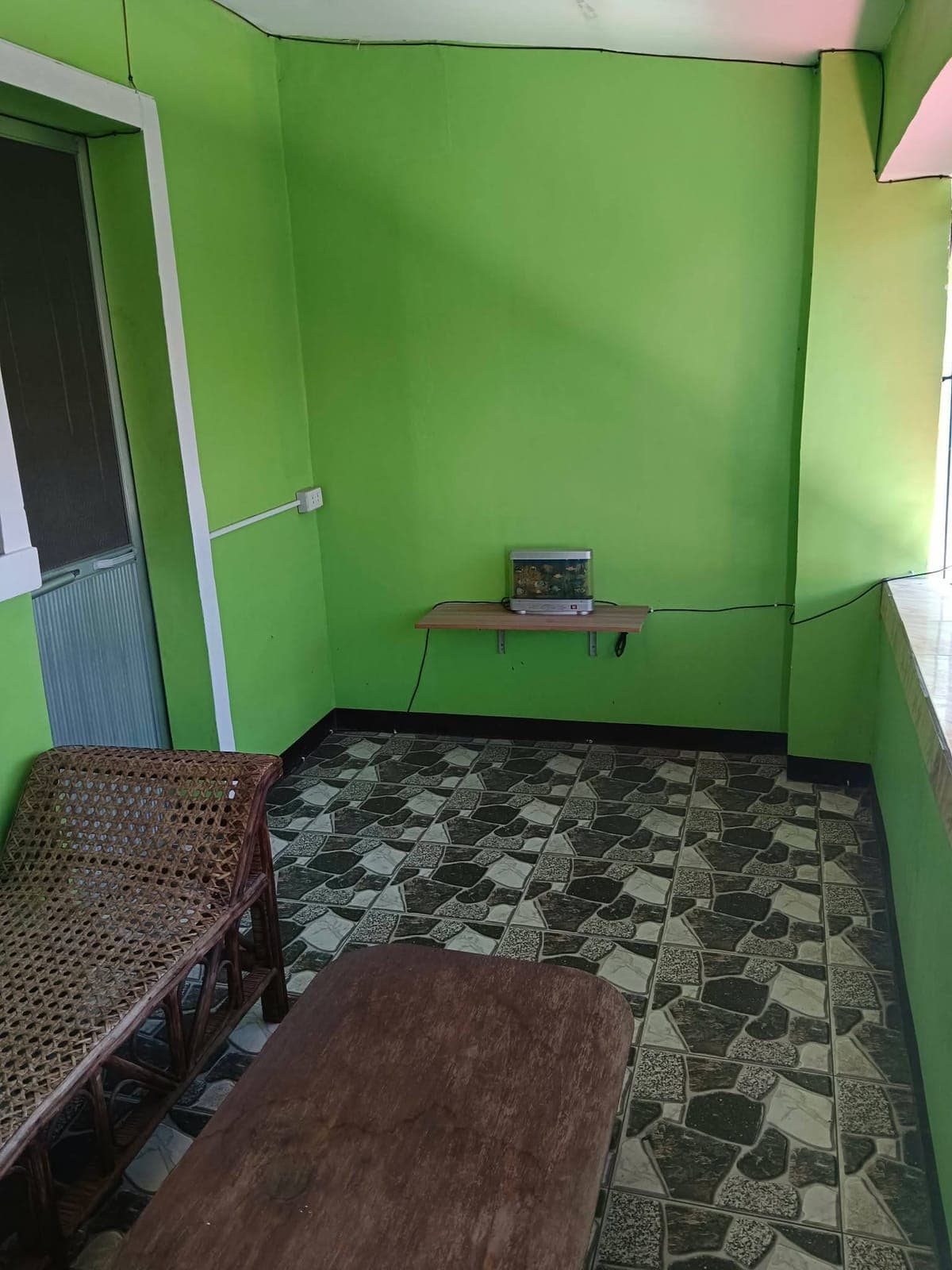 House for rent: Semi Furnished - photo 2