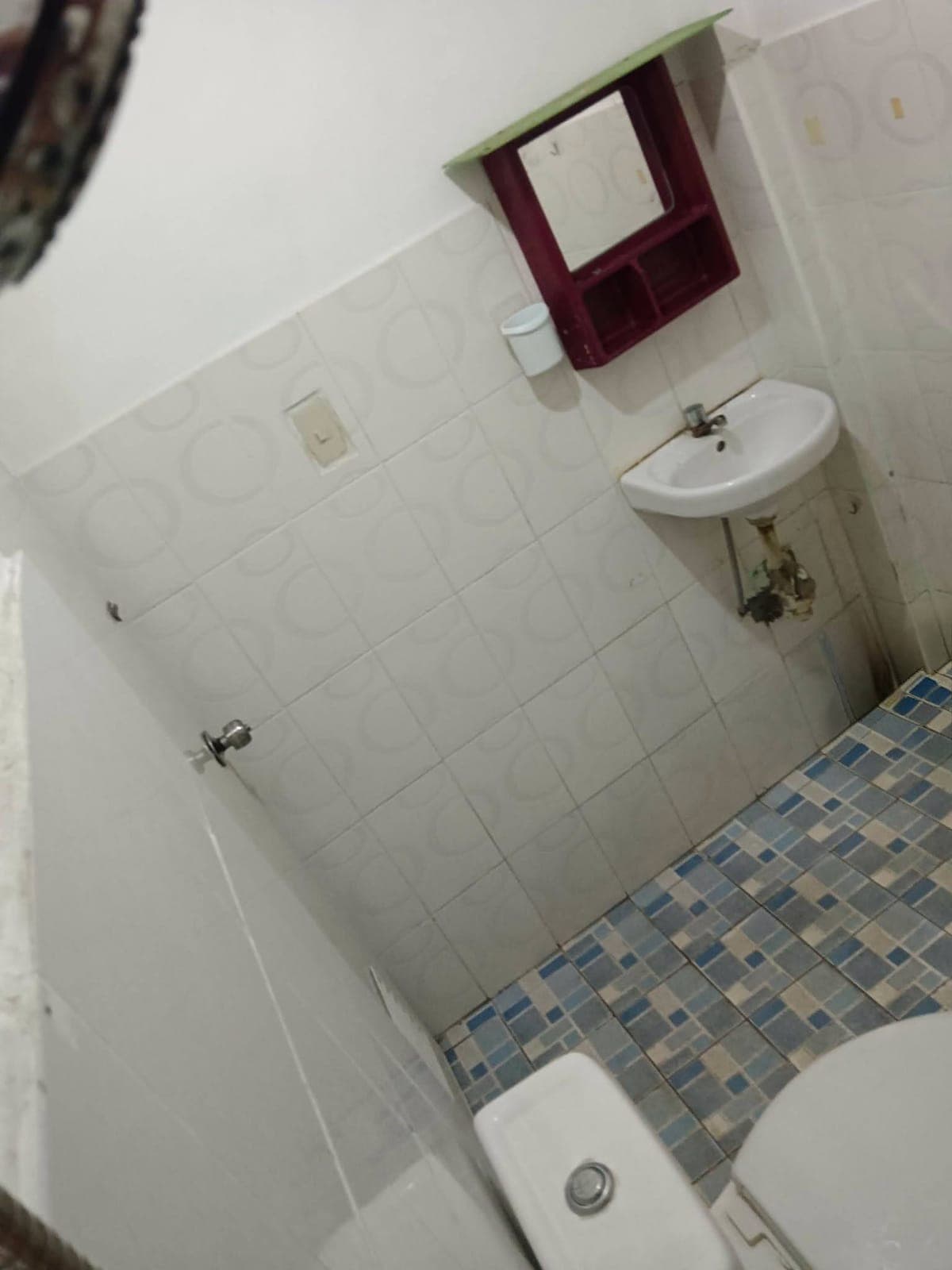 House for rent: Semi Furnished - photo 5