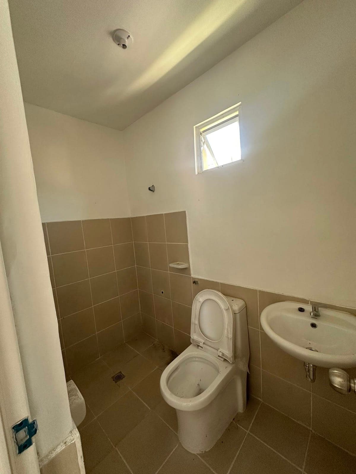 House for rent - photo 1