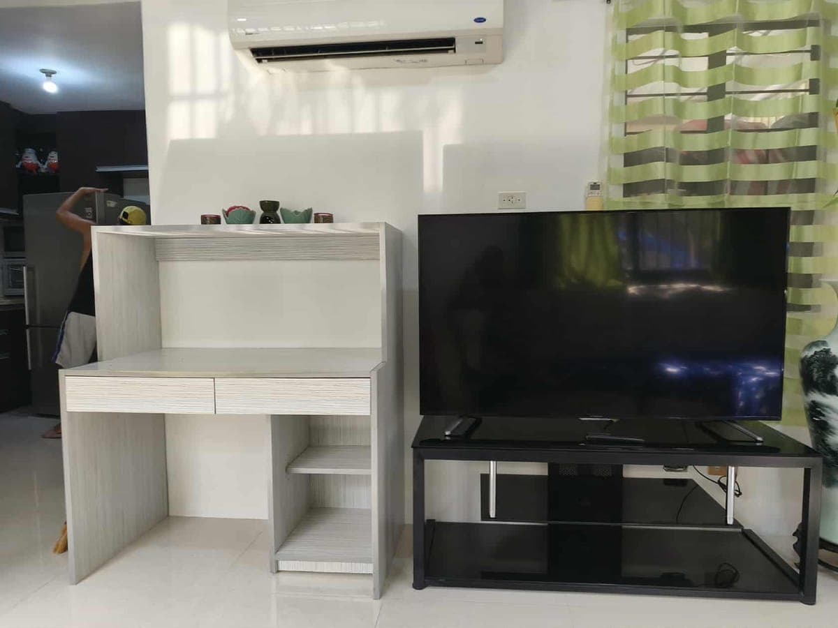 𝗣𝗢𝗦𝗧𝗜𝗡𝗚 𝗙𝗢𝗥 𝗔 𝗥𝗘𝗟𝗔𝗧𝗜𝗩𝗘 - photo 2