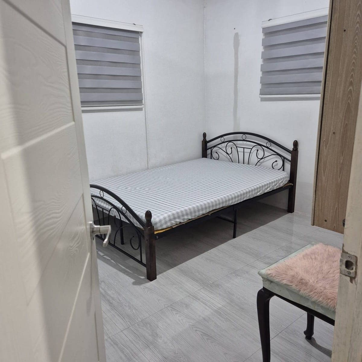 House for rent available May 1 onwards - photo 7