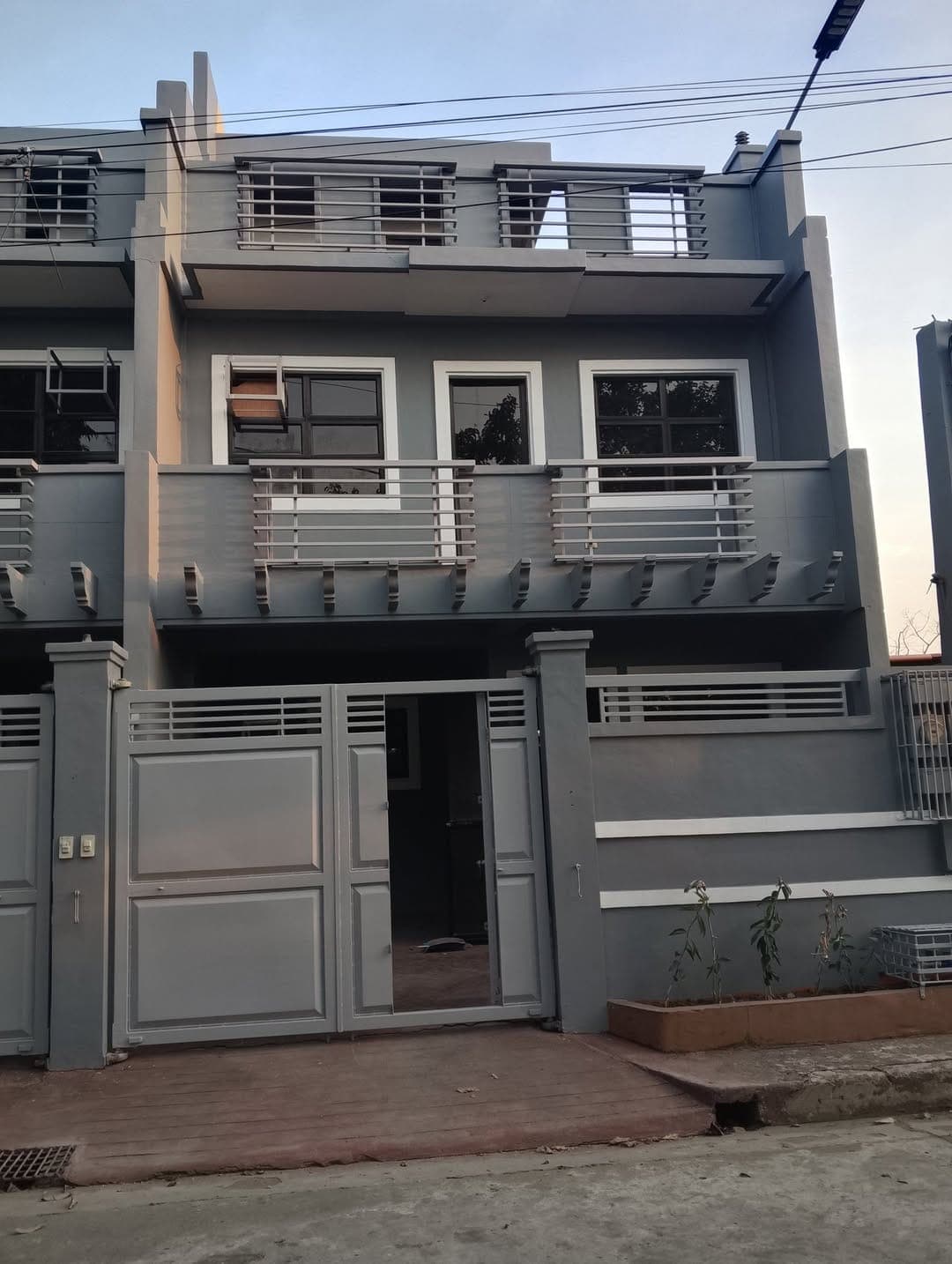 House for Rent ‼️ Duplex Type in Pallas Athena Classic Imus, Cavite 🏠 - photo 1