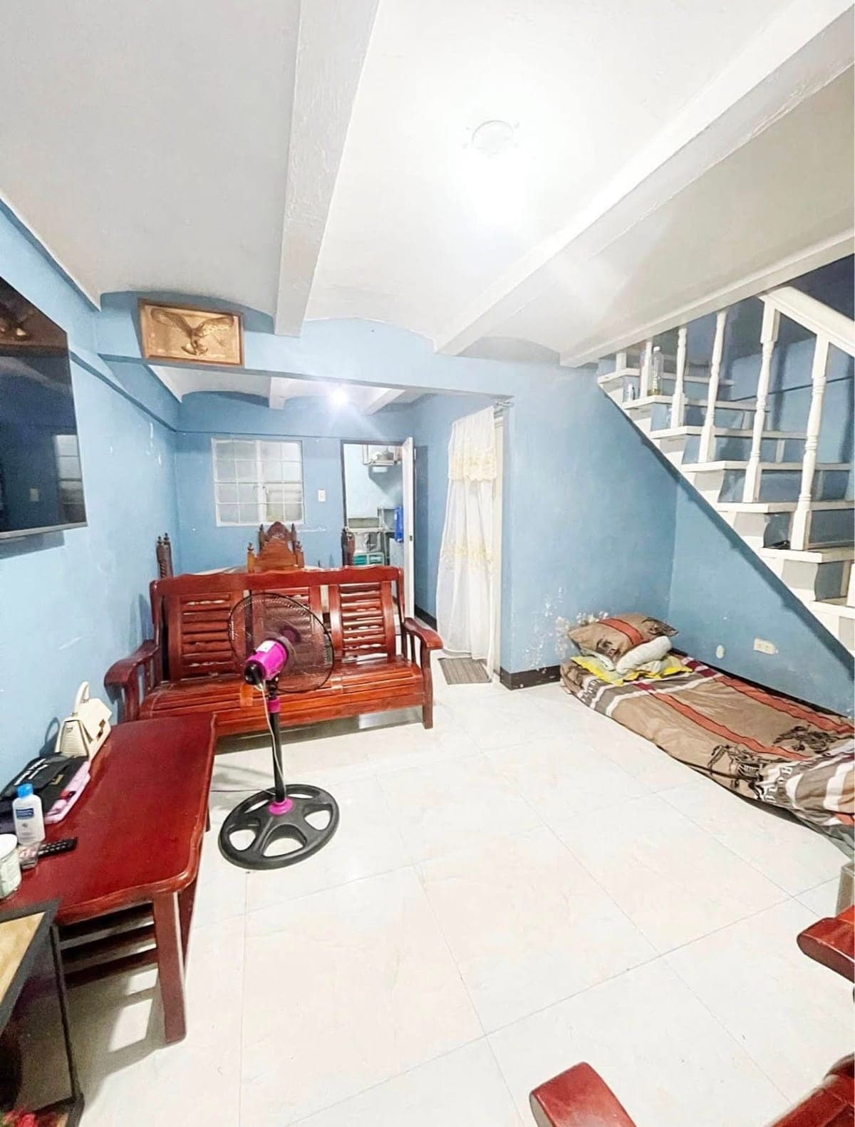 House for rent w/ Store front - photo 4