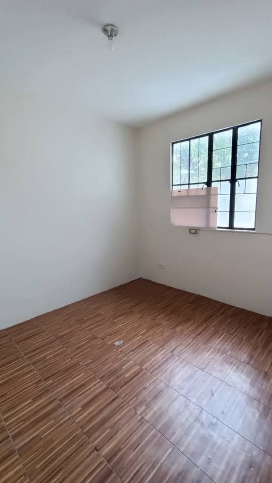 3-Bedroom House for Rent in Imus, Cavite - photo 1