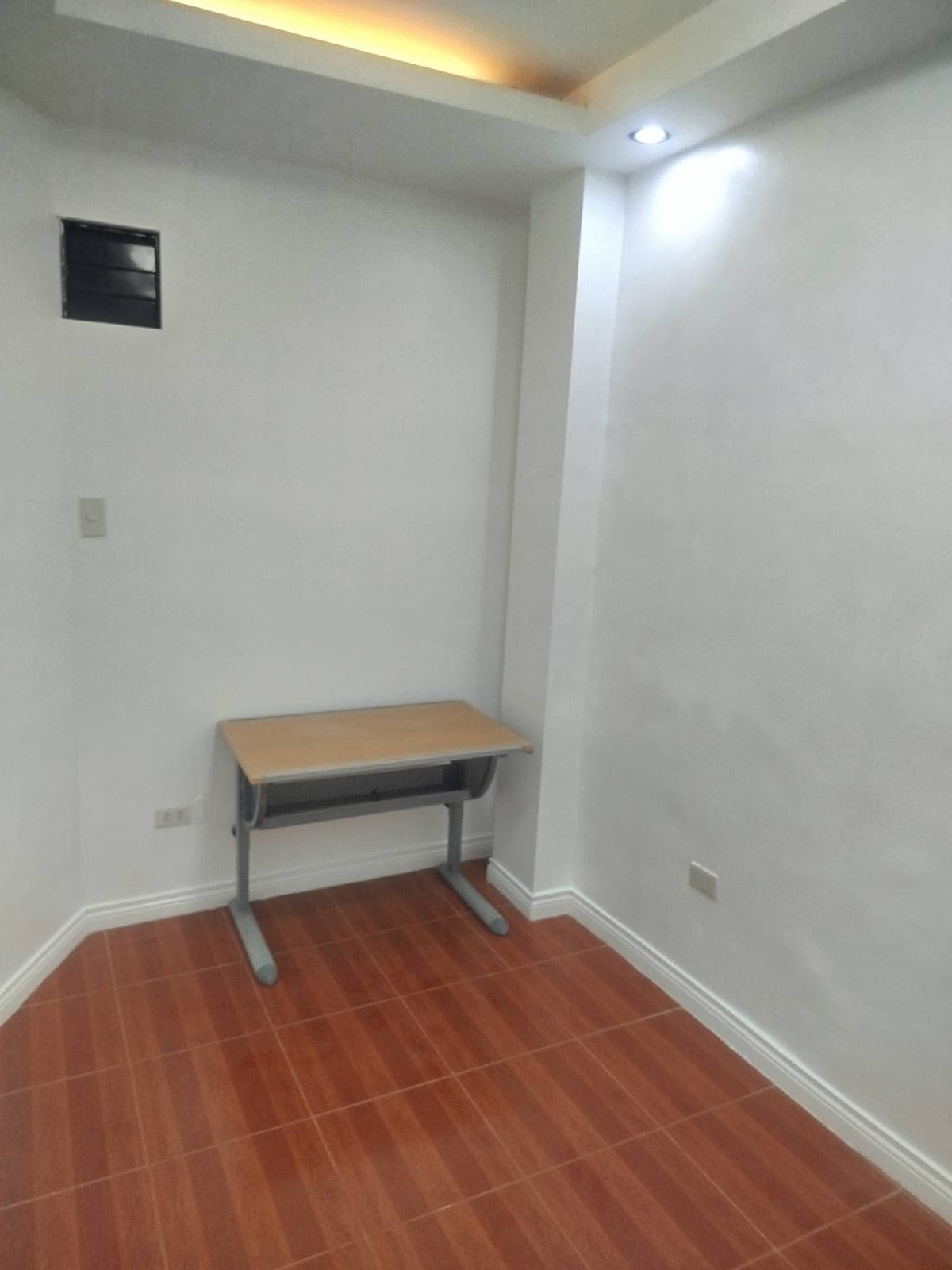 House for rent - photo 1